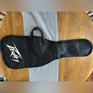 Peavey Guitar Gig Bag with White Logo - compartments